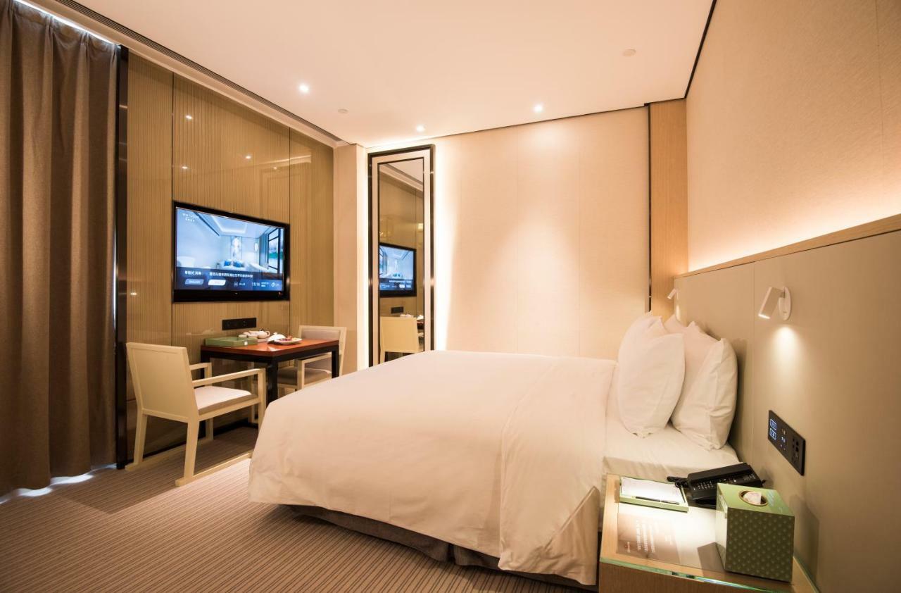 Virtuous World Hotel Foshan Exterior photo