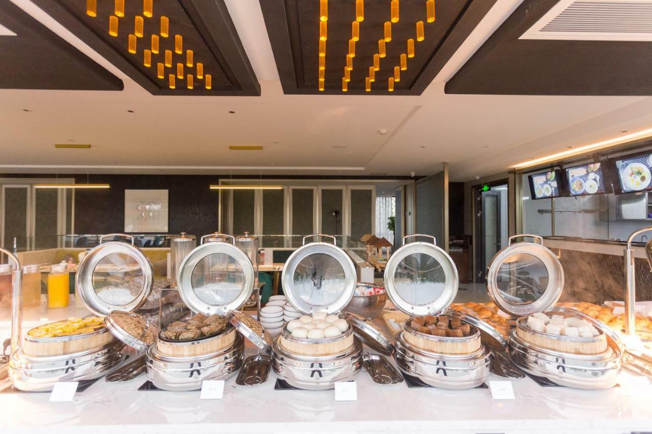 Virtuous World Hotel Foshan Exterior photo